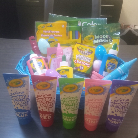 Kids Crayola Easter Basket - Picture 7 of 15